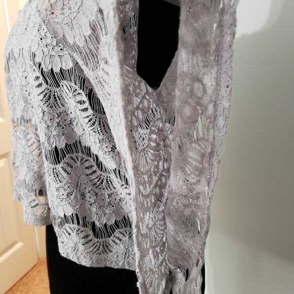 Lace Stitch Embroidered Crop Gray Poncho Boxy Floral Beachy Coastal - Picture 11 of 12
